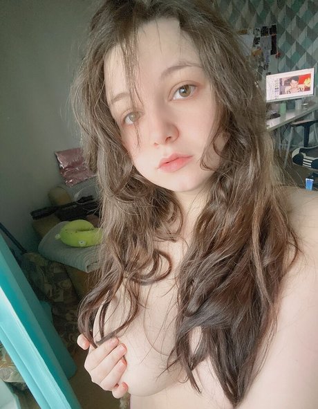 Minty Miyako hot pornstar photo