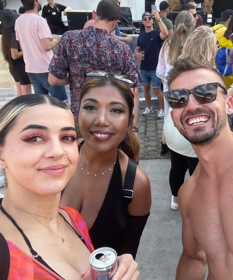 pink hair onlyfans hd img