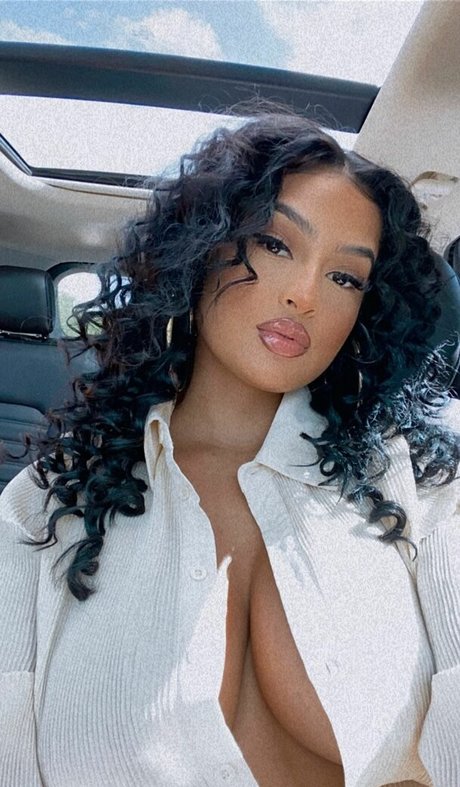 petite slut onlyfans perfect galleries