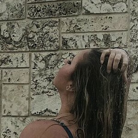 Lauren Sangster erotic actress gallery