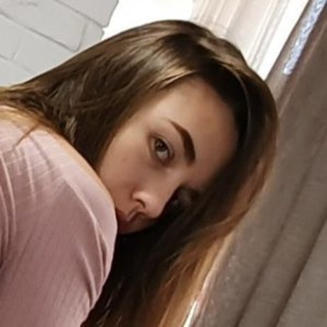 elinatwrk Best Profile Photo