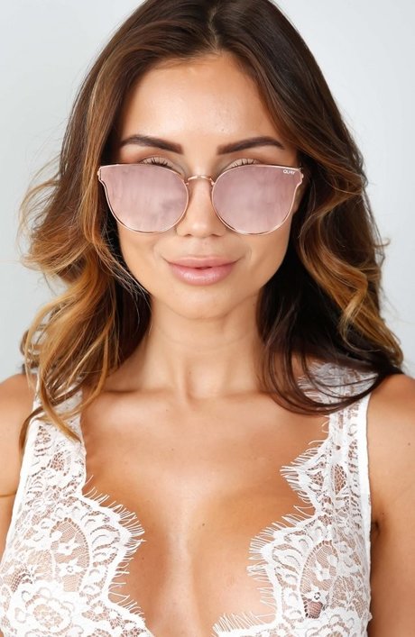 Pia Muehlenbeck exclusive pornstar pictures