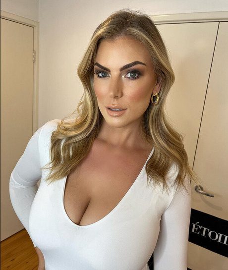 plus size onlyfans nudes gallery