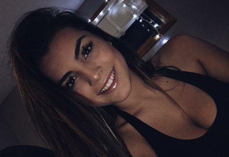 ponytail onlyfans pretty photos