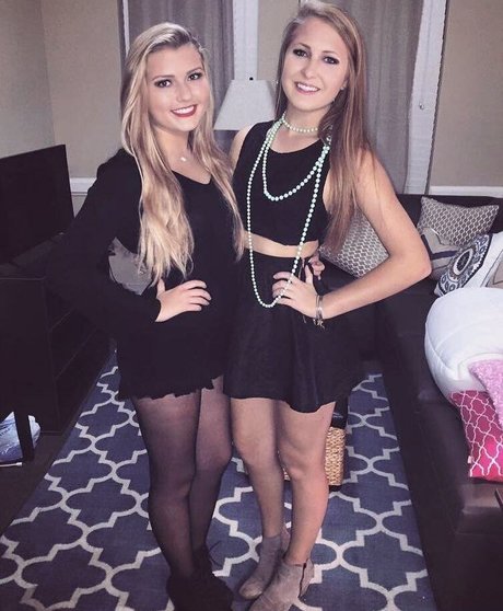 blowjob brunette onlyfans art porn image