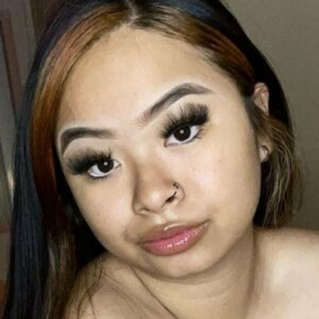 ellyylovess model nudes pics