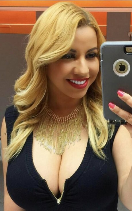 Adriana Noriega free pornstar images