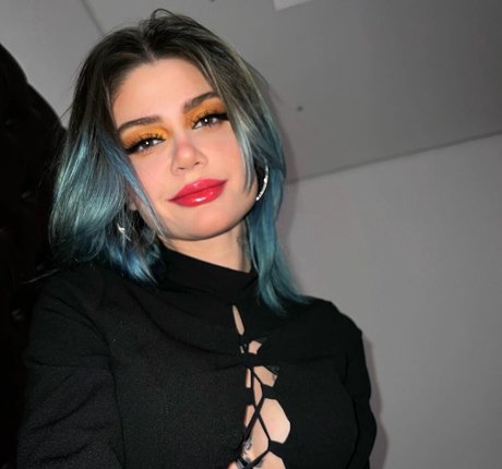 Giuliana Capitani sex model pics