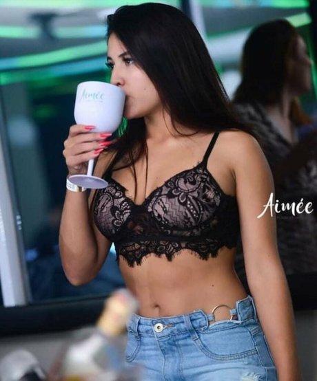 Aline Cavalheiro xxx model galleries