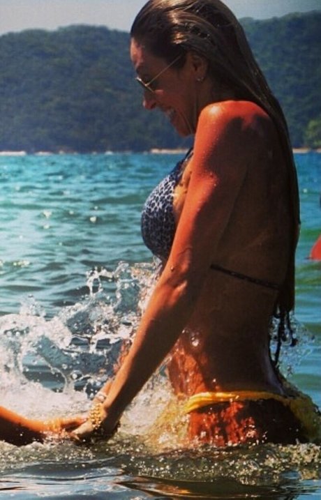 Roberta Carbonari Muzy pornstar naked pictures