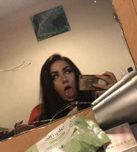 nerdy onlyfans beautiful nude pic