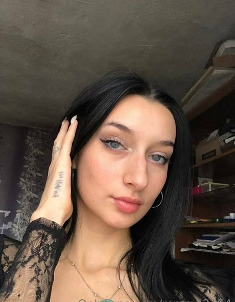 RoxyMilano pornstar sex galleries