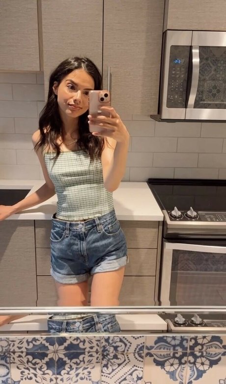 Galadriex porn model picture