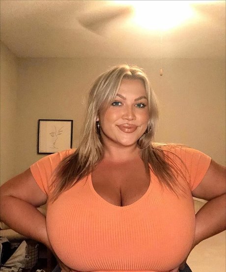 strip nude onlyfans art porn archive