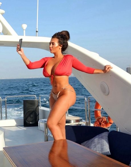 chatting onlyfans free nude pic