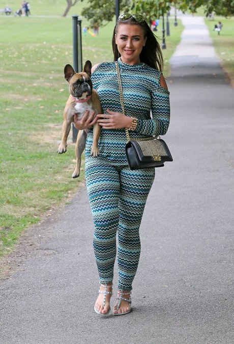 blonde natural onlyfans nude images