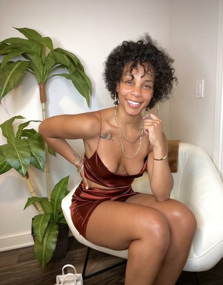 trimmed onlyfans erotic gallery