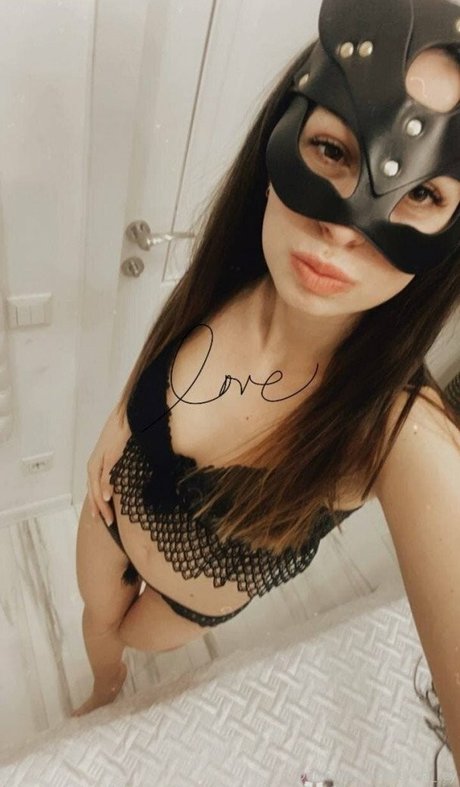 Darina Rey model nude photo