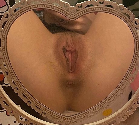 brattyydeath xxx pornstar pictures