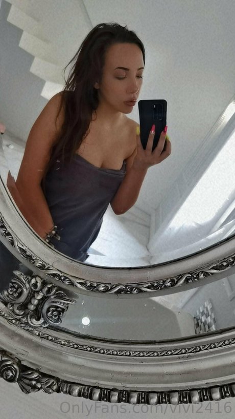 vivi2416 pornographic star photos