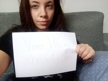 vivi2416 nude pornstar img