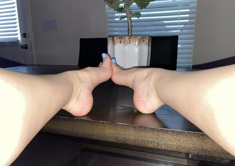 WaifuFeetMilk porn actress pictures