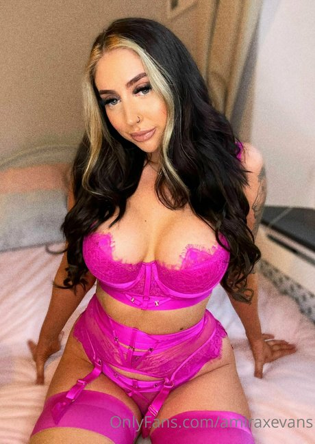 Amira Evans erotic model archive