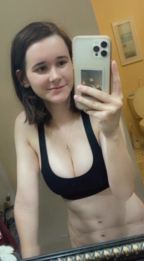 Jani Veve hd pornstar image