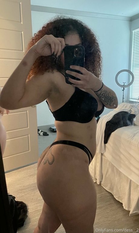 Dess__2 erotic actress pic