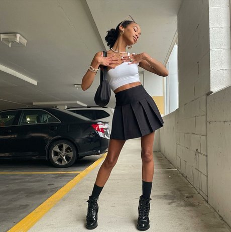 pregnant princess onlyfans sexy nude image