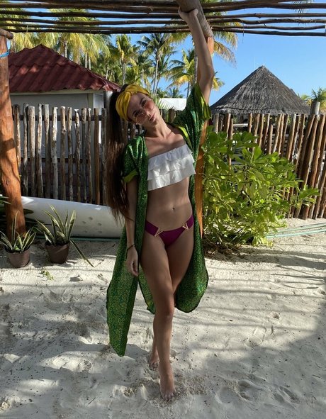 Explore with SARA pornstar gallery