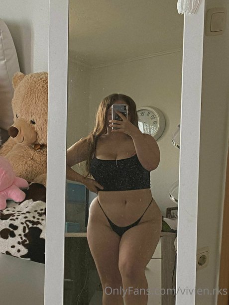 Vivien rks nude model photos