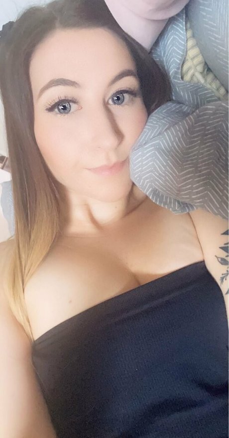 Maddiebelle pornstar art gallery