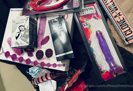 Monica Soles beautiful actress images