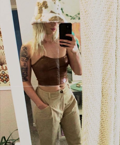 theenicolehammond pornstar sexy pic