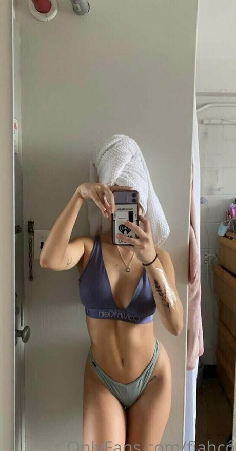 Sofia Cola pornstar naked archive