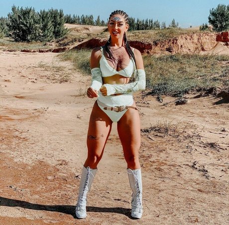 Sabrina Raissa pretty actress galleries