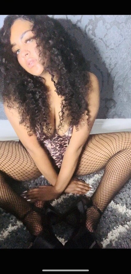 Stargirlsarah19x hot star pictures