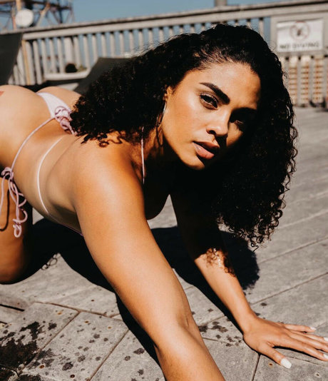 chatting onlyfans porn image