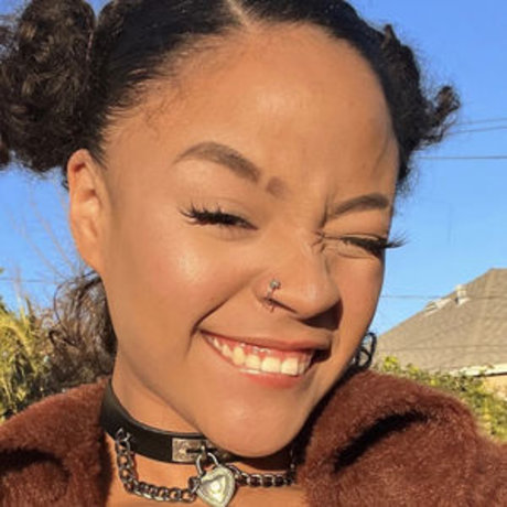 Lionesscave model xxx photos