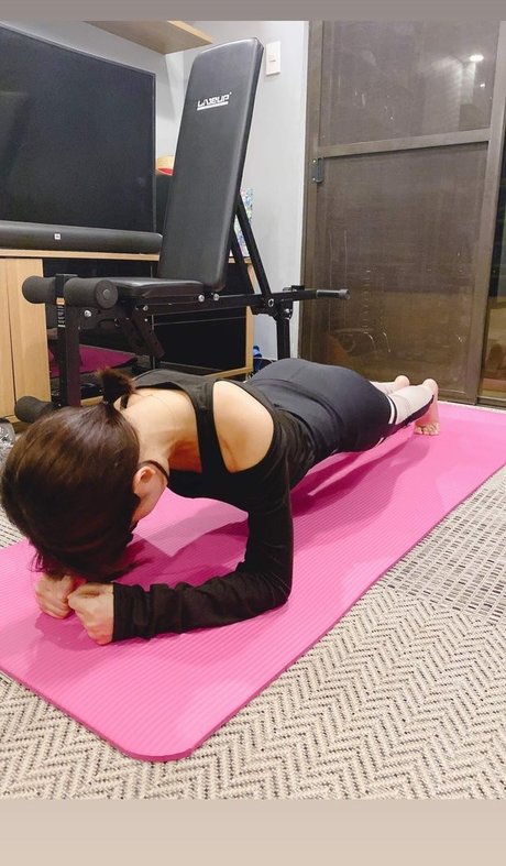 miholy model best photos