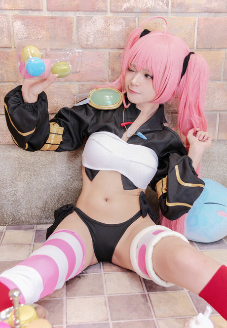 miholy model perfect pic