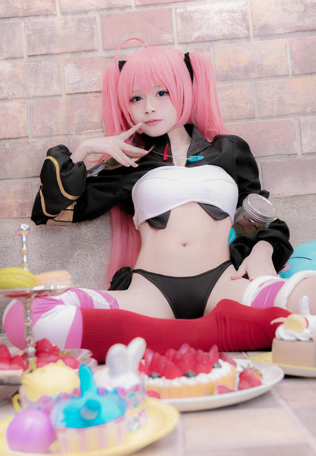 miholy sexy model images