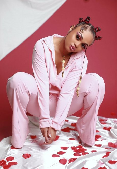 Kunoichimulan free model pictures