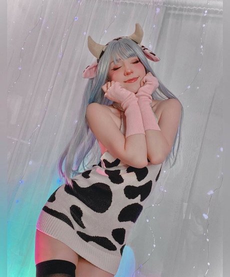 DaisyBabyBell nude model pics