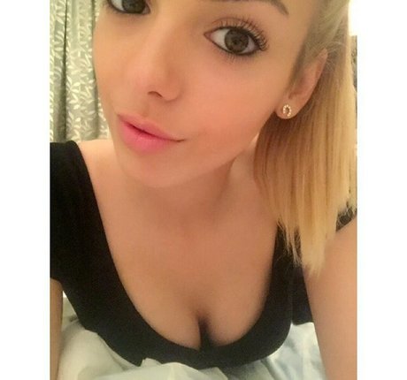 Katherine Bray pornstar hd photos