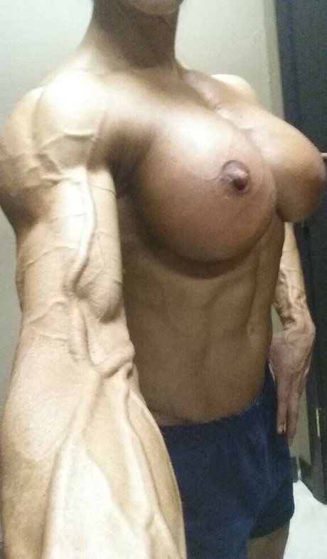 curvy blonde onlyfans sexy naked pic