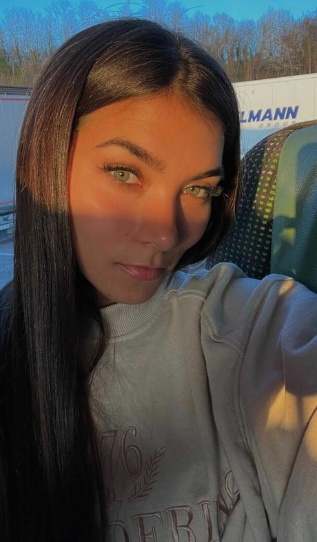 mature solo onlyfans erotic images