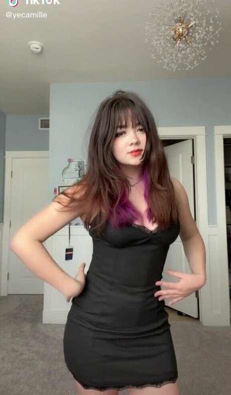 Yecamille hot star galleries