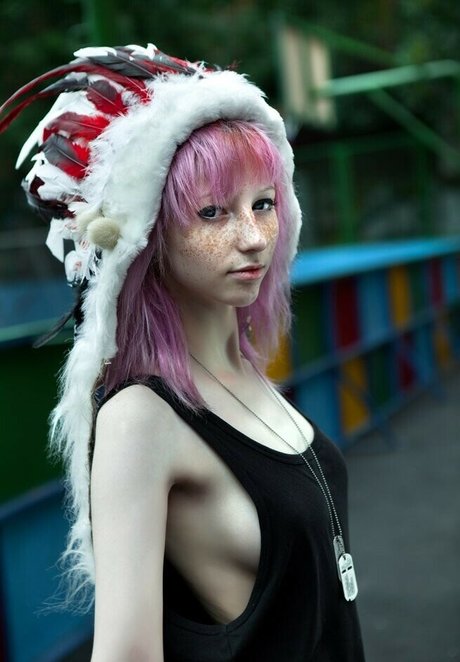 Rocken Rollia erotic star img